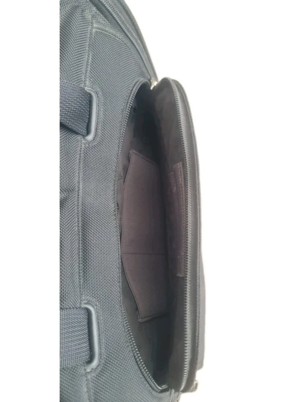 Tumi alpha pass